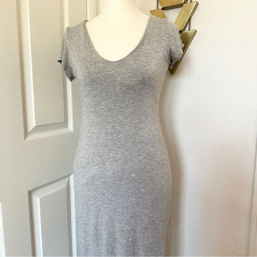 See You Monday Form Fitting Body Con Grey Cap Sleeve Dress - Picture 2 of 8